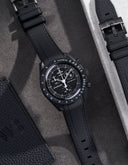 Curved Vertech Rubber Strap - Black - OM Luxury